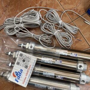 CDM2B32-150Z + D-M9BL